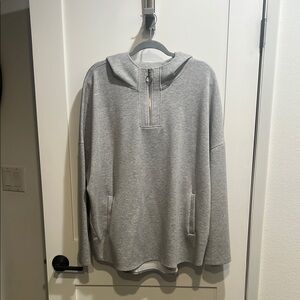 Gray Women’s XXL Sweatshirt with hood and pockets
